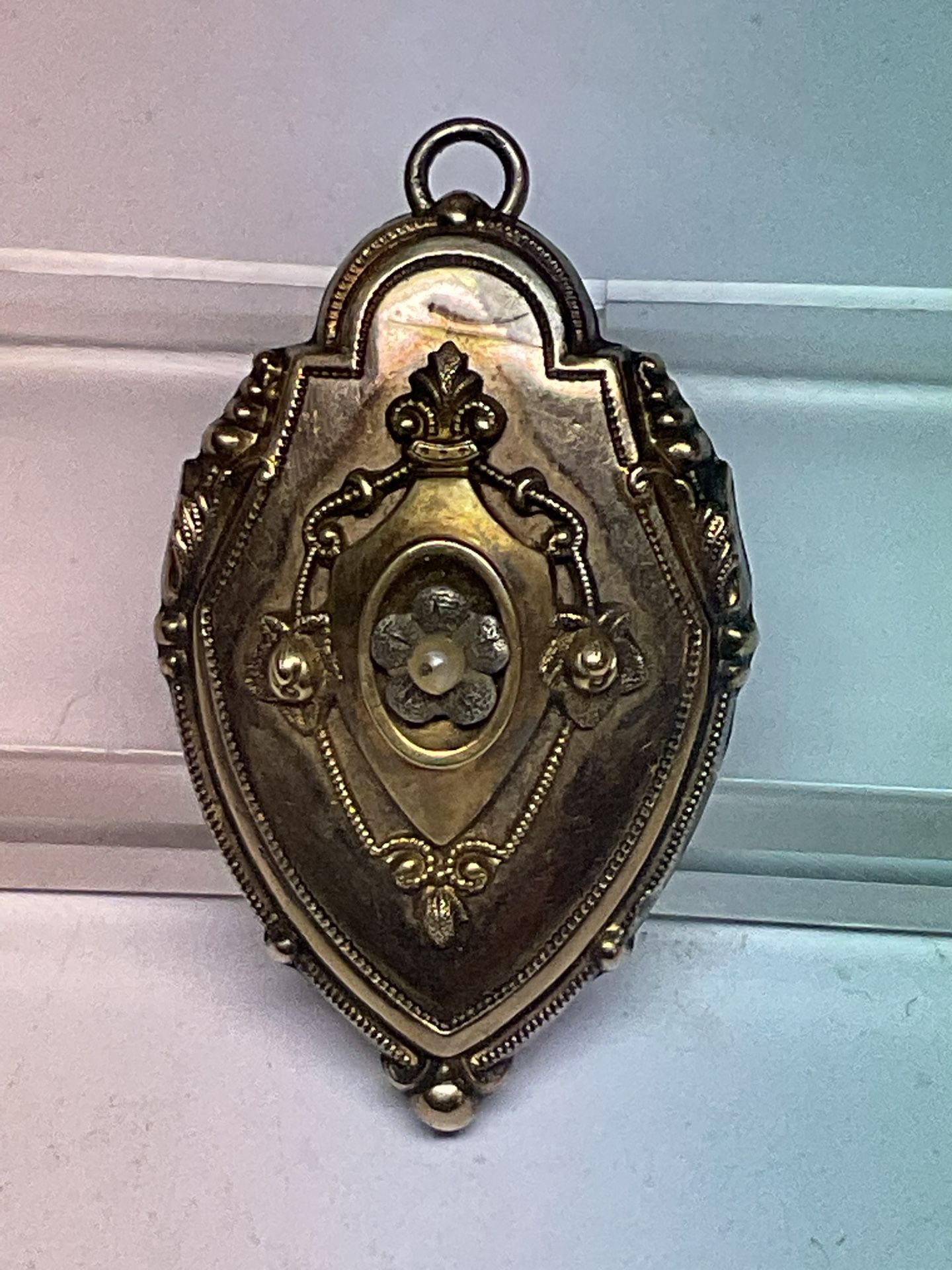 Antique Victorian Etruscan Brooch Pin with Rear Picture Compartment 