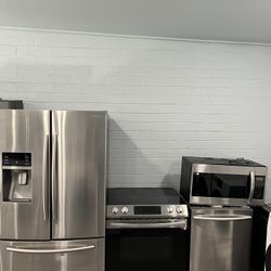 SAMSUNG KITCHEN APPLIANCE SET FOR SALE!