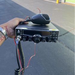 COBRA CB RADIO