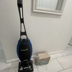 Oreck light weight vacuum 