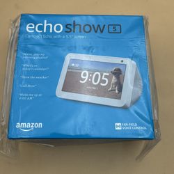 AMAZON ECHO SHOW 5 NEW SEALED - COMPACT ECHO W/5.5" SCREEN White 2019 FS