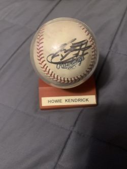 Howie Kendrick Signed Baseball