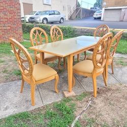 Beautiful Dining Set &6 Beautiful Chairs 