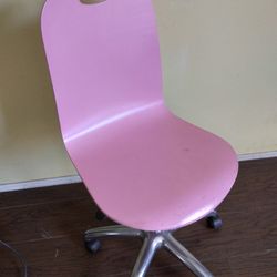 Pink Chair + Twin Blowup Mattress 20.00