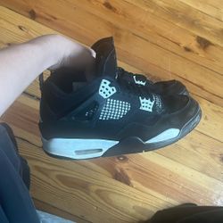 Jordan 4 White Thunder