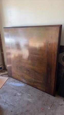 Solid solid wood table