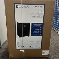 Glacier Bay Willowridge 24.5 in. W x 18.75 in. D x 34.375 in. H Single Sink Bath Vanity