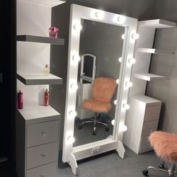 Mirror With 2 Shelves 