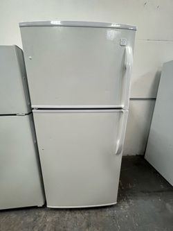 Refrigerator Daewoo 30”
