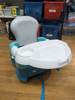 Safety 1st height adjustable booster high chair