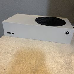 Xbox Series s and nintendo switch