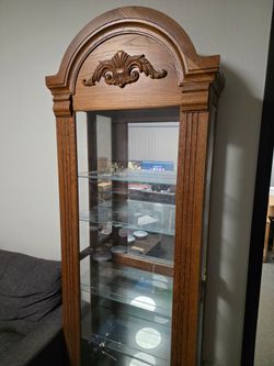 Glass cabinet display case with light
