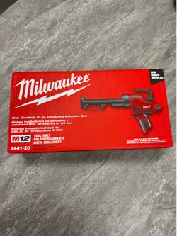Milwaukee M12 cordless 10oz caulk gun and adhesive gun
