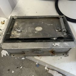 Ames 7 Inch Flat box
