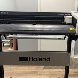 Roland CAMM-1 GS-24 Vinyl Cutter W/ Stand in Perfect  Condition