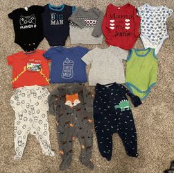 Baby Clothes Pajamas/Sleepers/Footies - 6 months