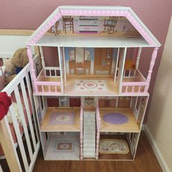 Doll house