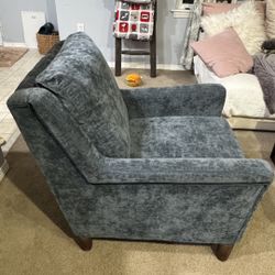 Accent Chair 