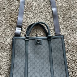 Gucci crossover bag
