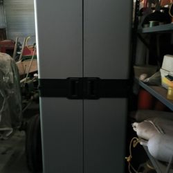 Stanley 774203R 20-Inch Deep XL Shelving Cabinet