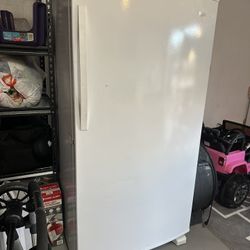 Freezer/ Fridge