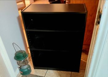 Bookshelf $15