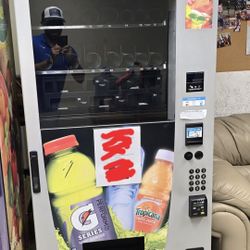 Wittern Combo 3589 Futura Snack And Drink Vending Machine 