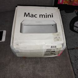 Mac Mini No Cables Just The Box 