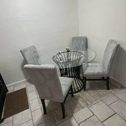 Dining Set 