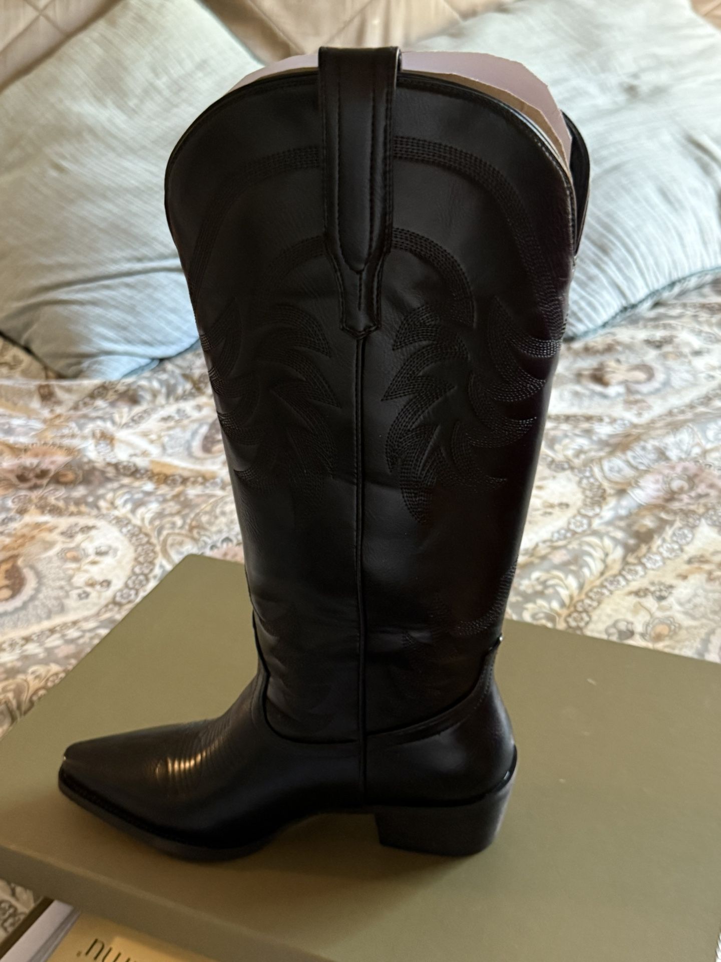 Black Women’s Cowboy Boots