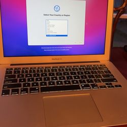 MacBook Air 2017 (NEW BATTERY)