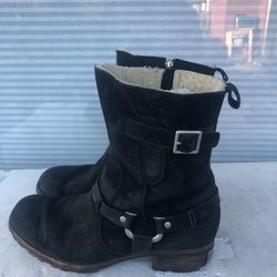 UGG Winter Boots Endell Harness Biker 5604 Back Suede Shearling Lined Size 9.5