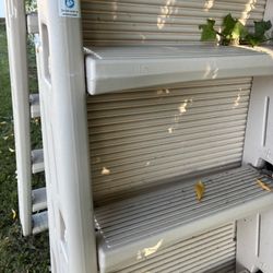 Pool Ladder 