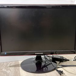 Great Condition Samsung 22” Inch HD Computer Monitor Display