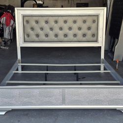 KING BED FRAME 
