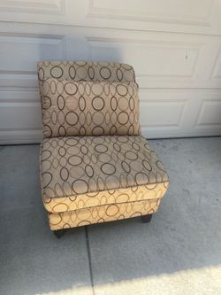 Elegant Accent Chair