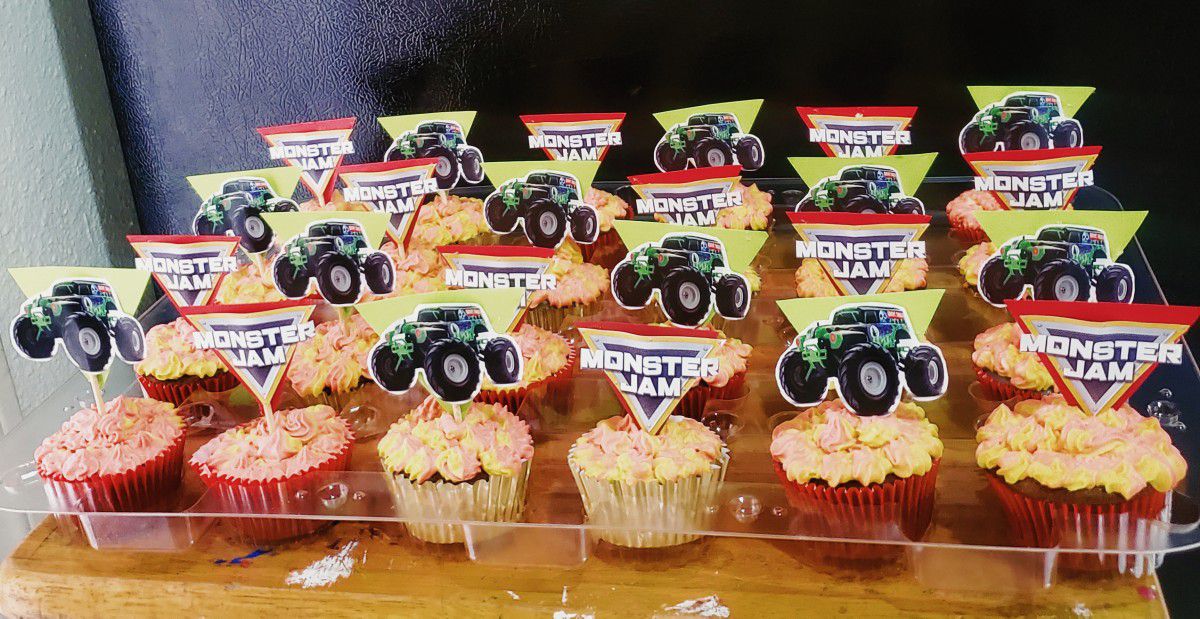 Monster jam cup.Cakes