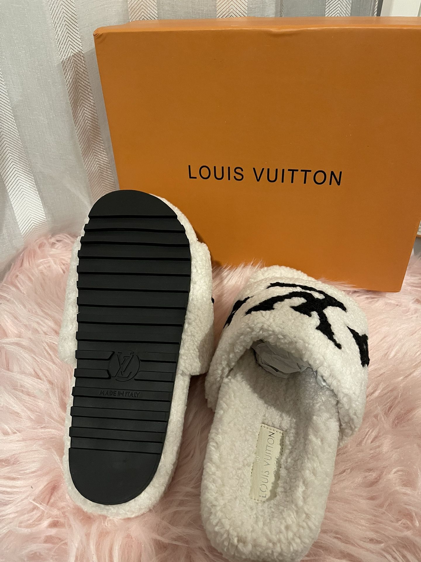 Lv Black Slippers for Sale in Corona, CA - OfferUp