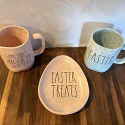 Easter mugs and dish