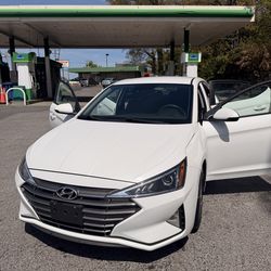 2020 Hyundai Elantra