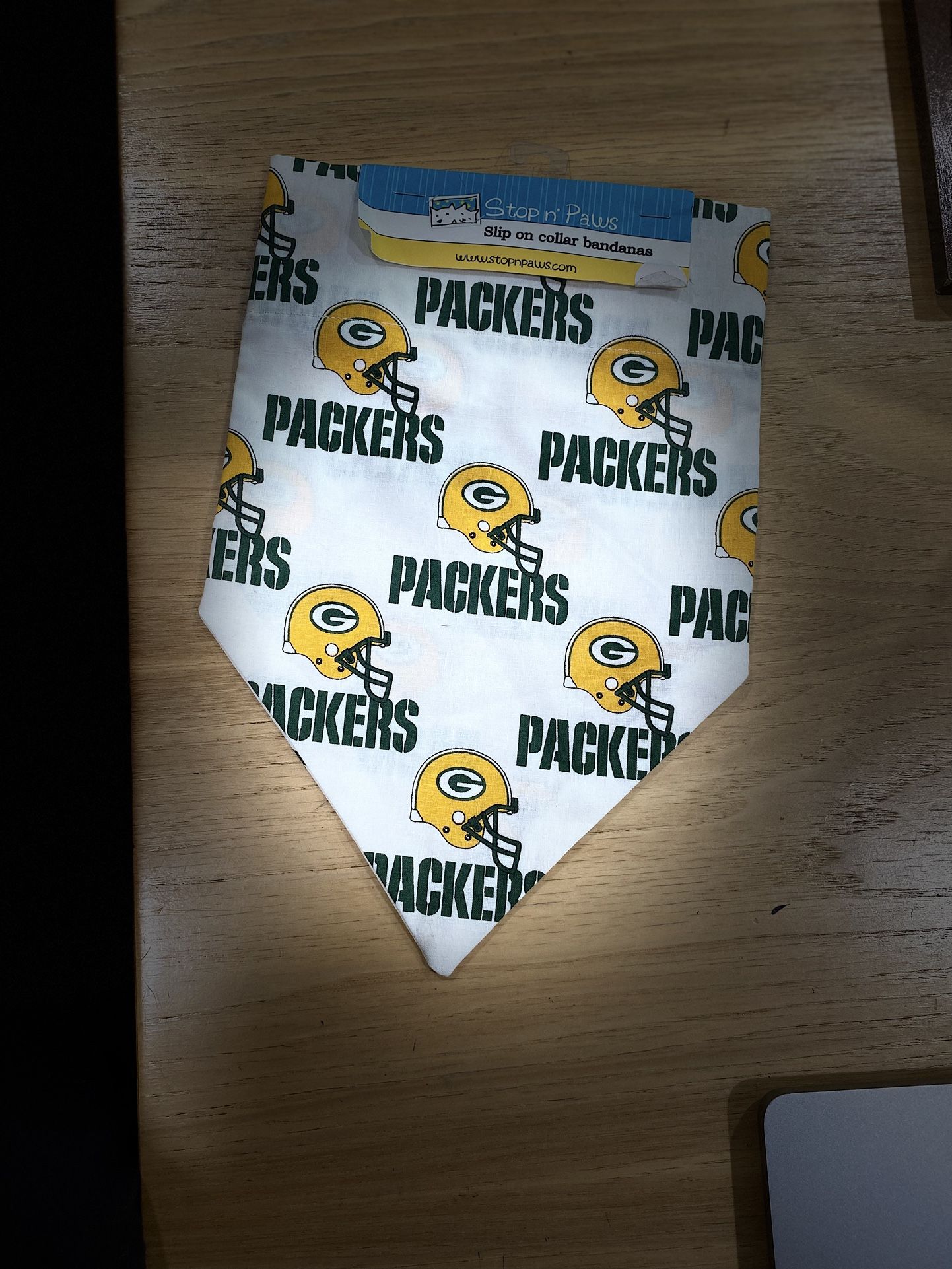 white green bay packers slip on collar bandana
