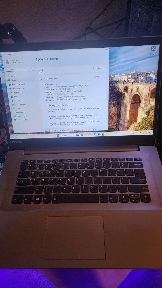 Old Lenovo Laptop Windows 11 Home Imstalled