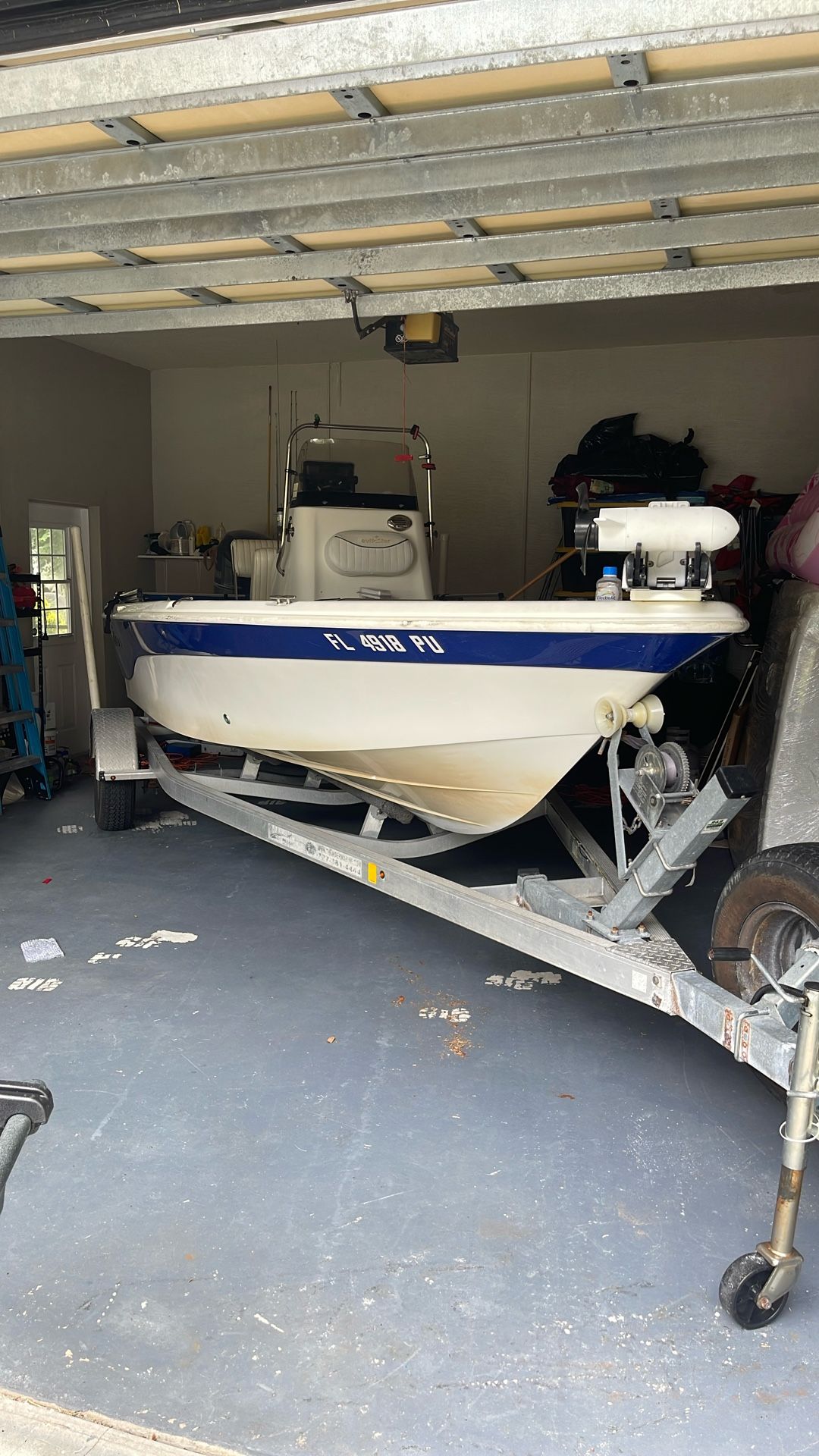 1910 Bay Boat 115 Yamaha W/ Minn Kota Terrova