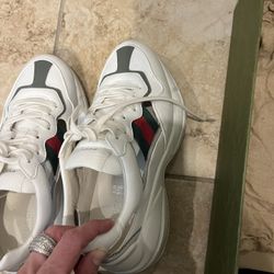 Sneakers Gucci Mujer - ¡Como Nuevos!