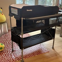 Sweeby Portable Baby Changing Table