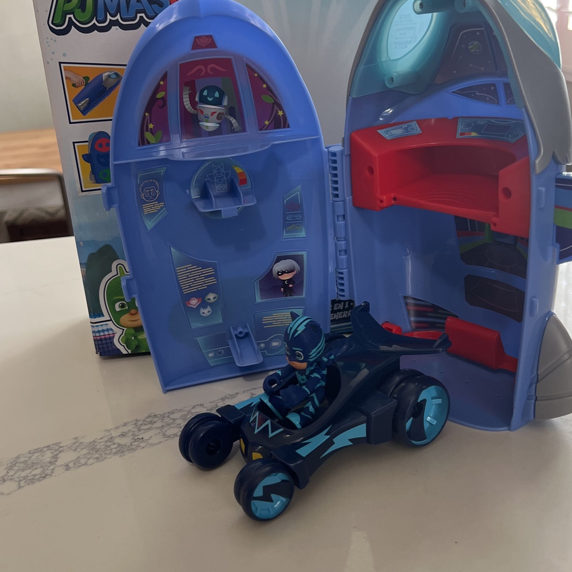 PJ Masks 2-1 HQ Rocket
