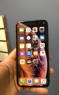 iPhone XS 64GB Factory Unlocked