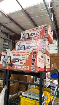 14 inch electric handheld saw brand new (contact info removed)