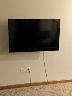 Apex 40” HD TV