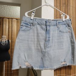 Woman's  Denim  Skirt